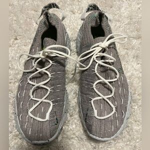 NIKE SPACE HIPPIE SNEAKERS! (Women’s)